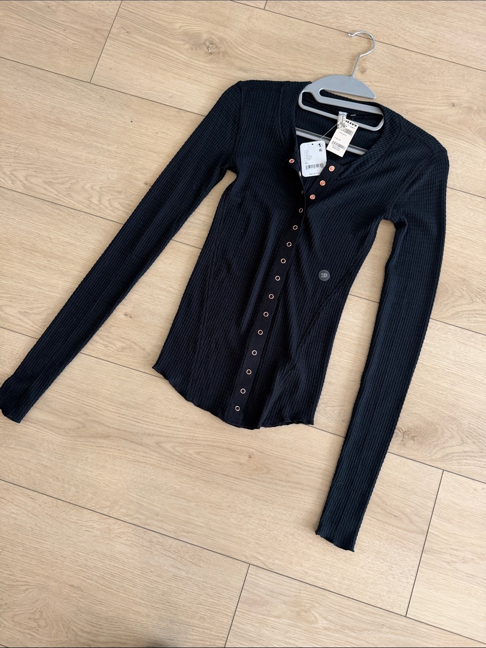 Free people Black Ribbed Snap-Button Henley Top - XS